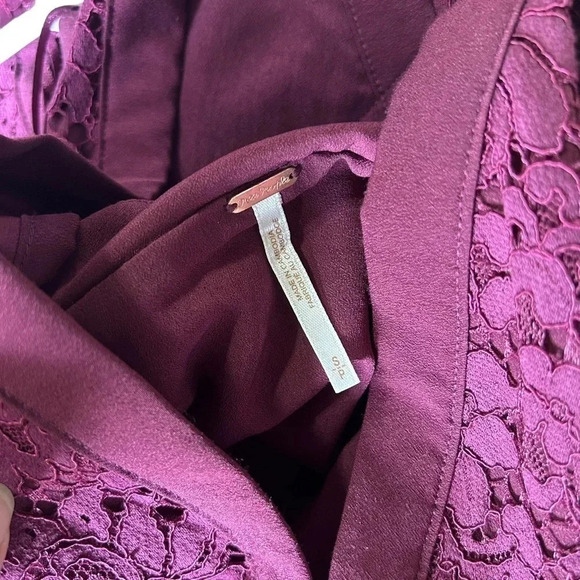 Free People Lovely in Lace Cutout Berry Mini Dress size Small Knee Length - Picture 11 of 12